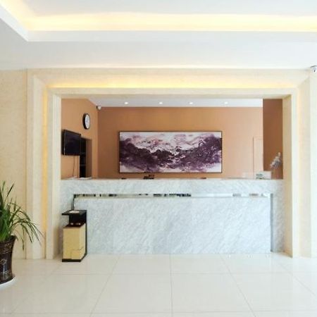 Jinjiang Inn Xianning Yinquan Avenue Hot Spring Hotel Exterior photo